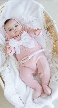 חליפה ורודה פפיון