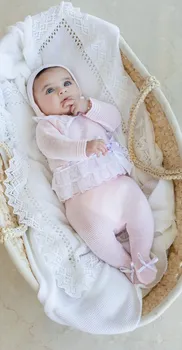 חליפה ורודה